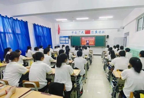 赤峰市職業(yè)院校開(kāi)展 少年工匠心向黨 青春奮進(jìn)新時(shí)代 主題教育活動(dòng)